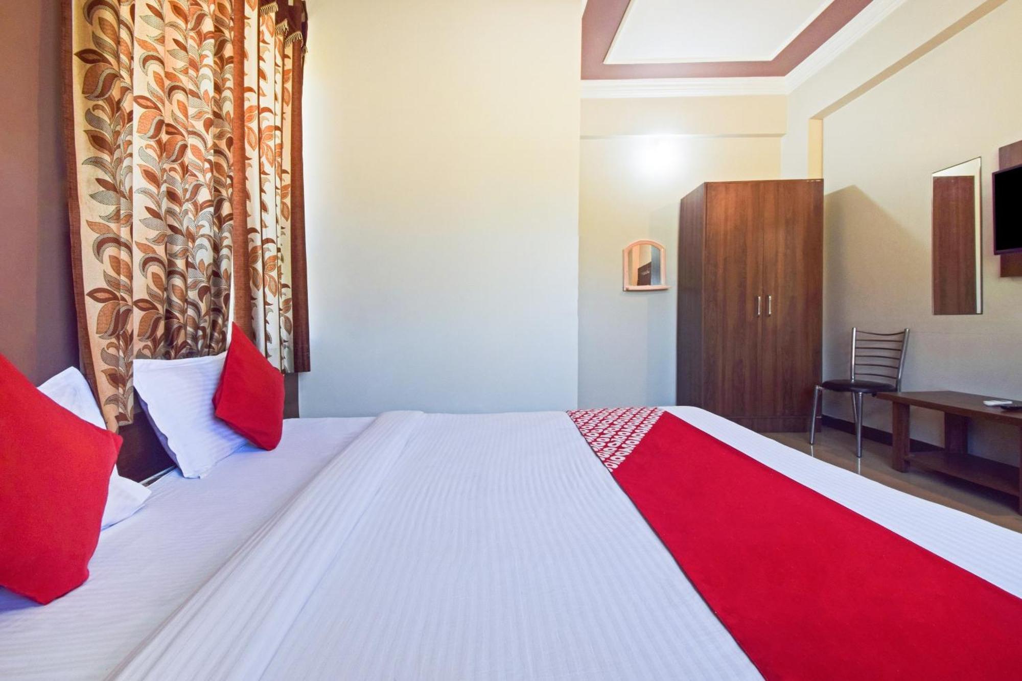 Hotel O Green Valley Resort Puskár Kültér fotó