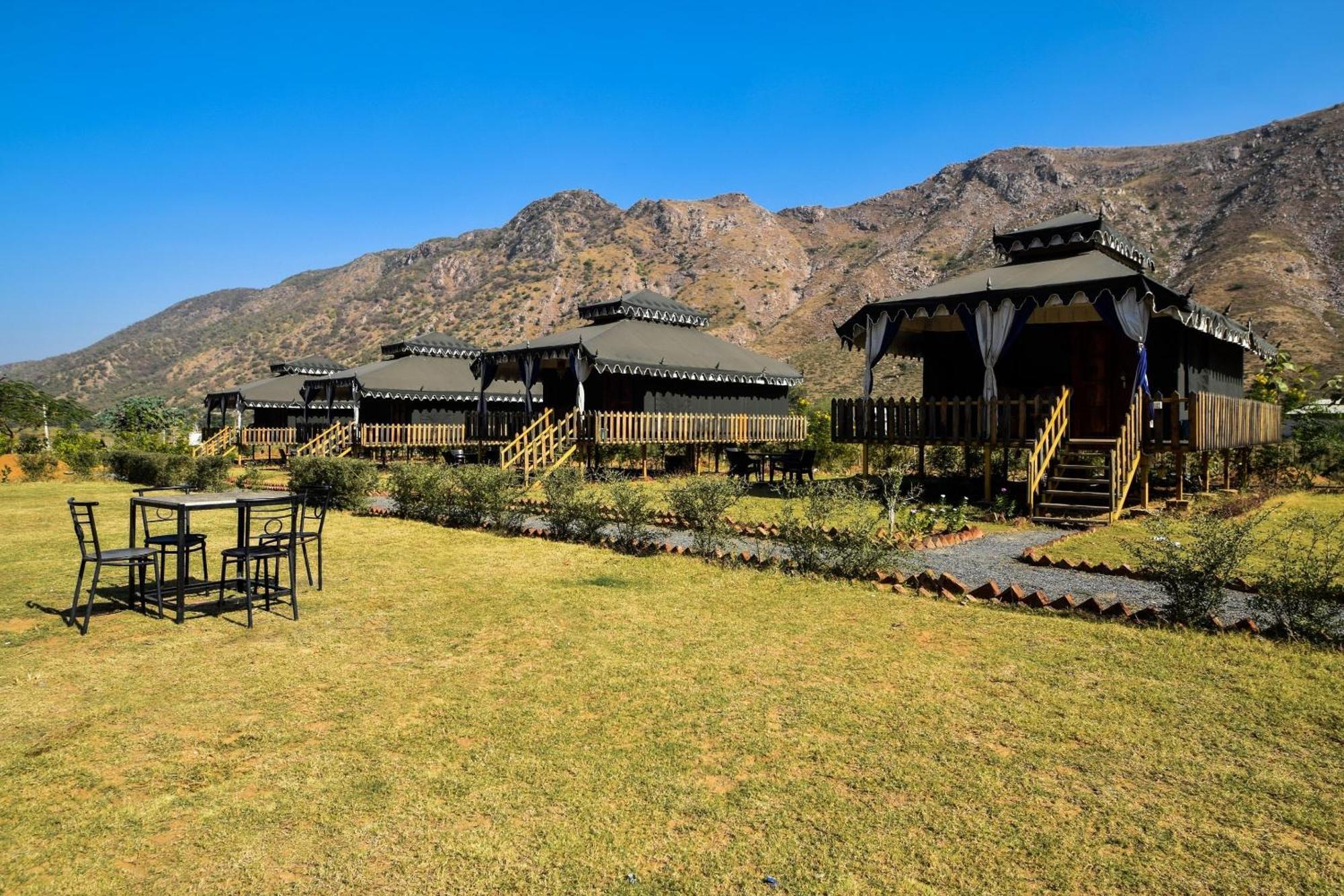 Hotel O Green Valley Resort Puskár Kültér fotó